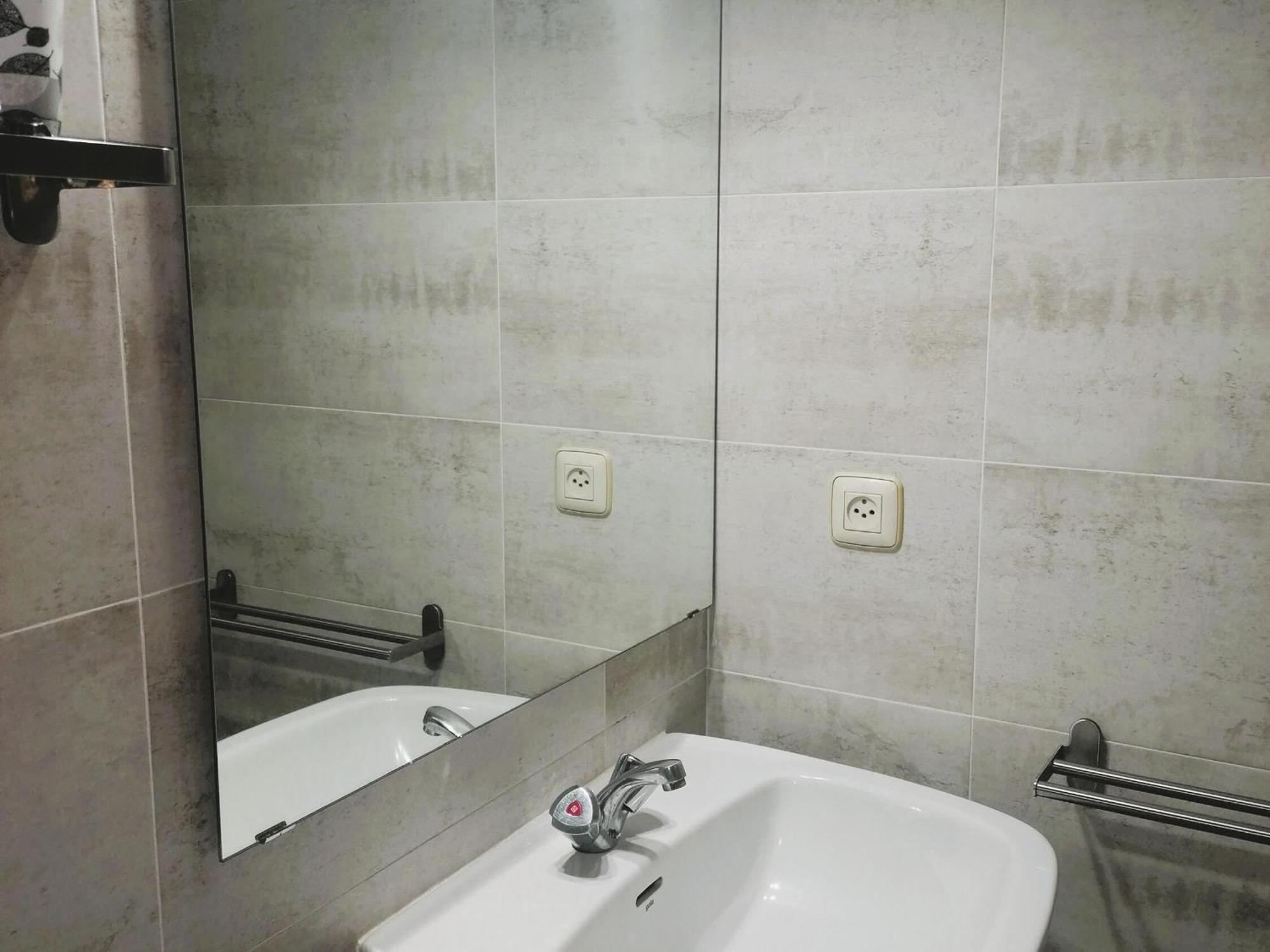 2166 Rocmar 1 4-C, Excelente Situacion Frente Al Puerto Pesquero Y Con Vista A La Bahia. Gran Terraza. Gran Parking Publico Delante. - Es-258-30 Διαμέρισμα Ρόζες Εξωτερικό φωτογραφία